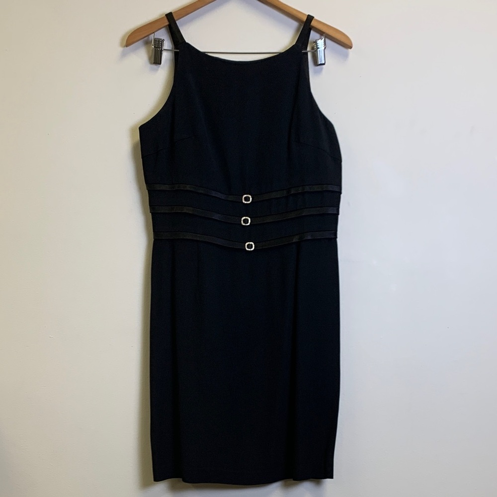 Dave & Johnny Black Sleeveless Midi Sheath Dress with Triple Waist Straps